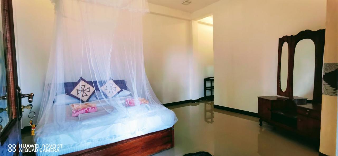 Dulmini Homestay Ella Extérieur photo